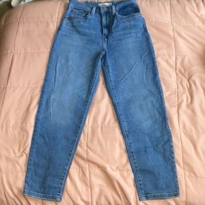 Levi’s High Waisted Boyfriend Jeans